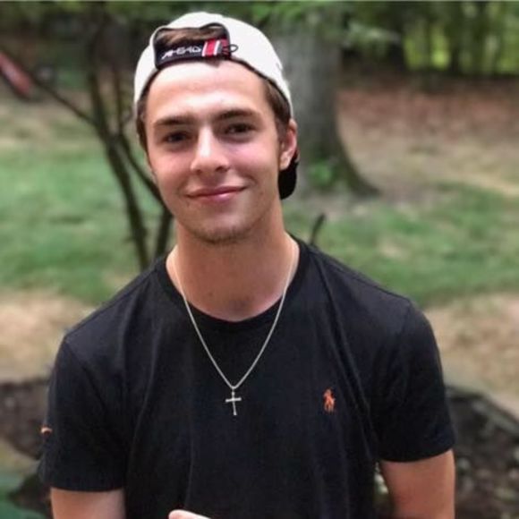 Meet your Posher, Nick - Picture 1 of 1